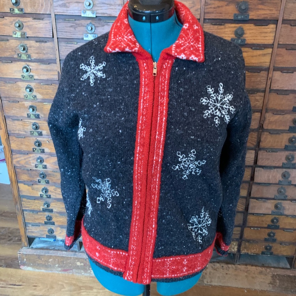 Jones New York Black and Red Knit Sweater
